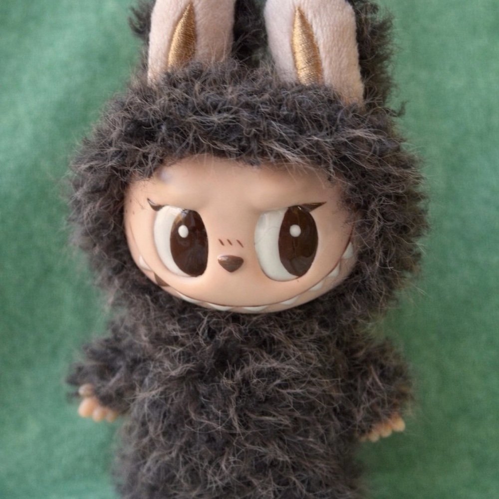 Labubu - Picture 2 of 7